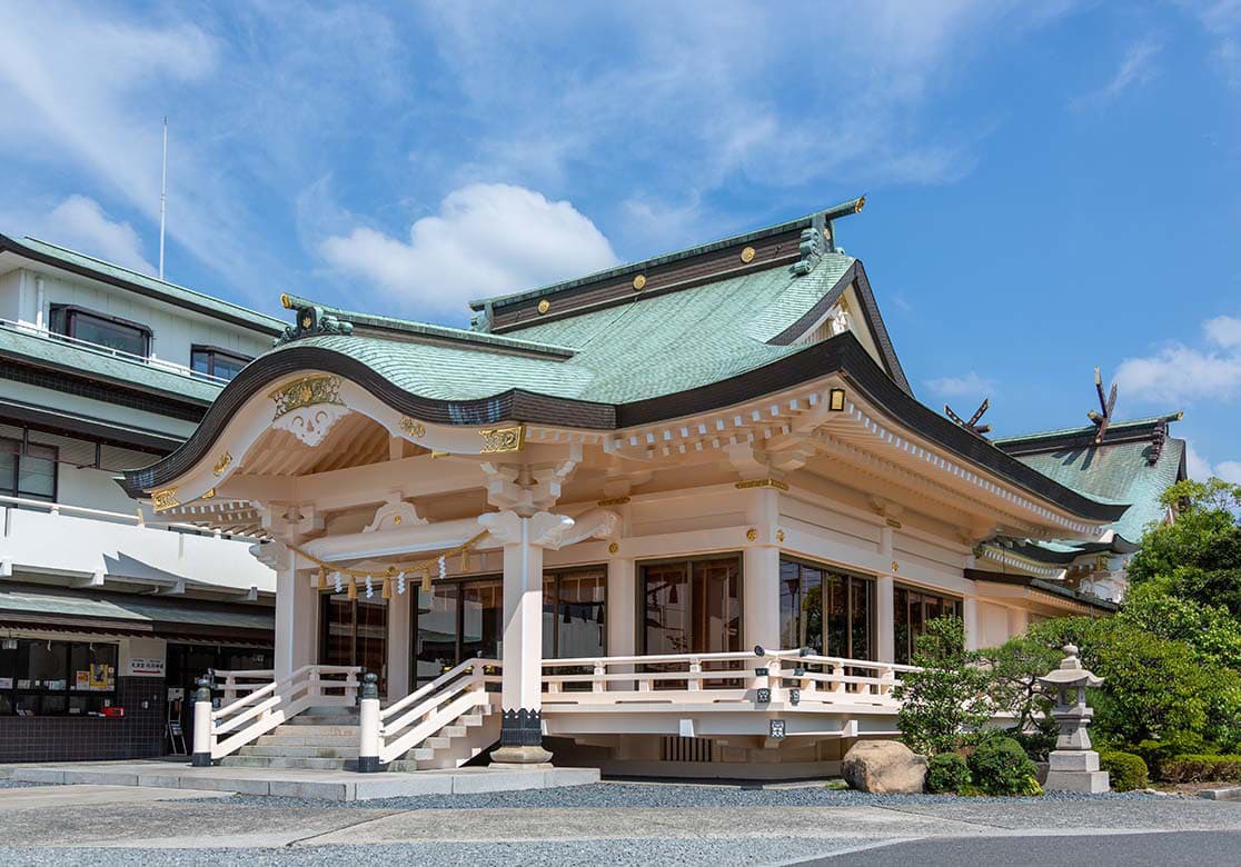 岡山神社さんも徒歩数分とアクセスも上々